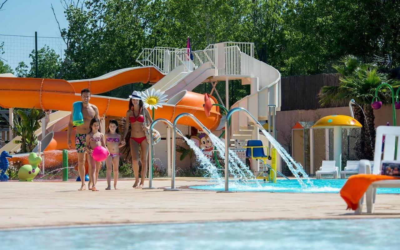 Отель Camping Valras Climatise Сериньян Экстерьер фото